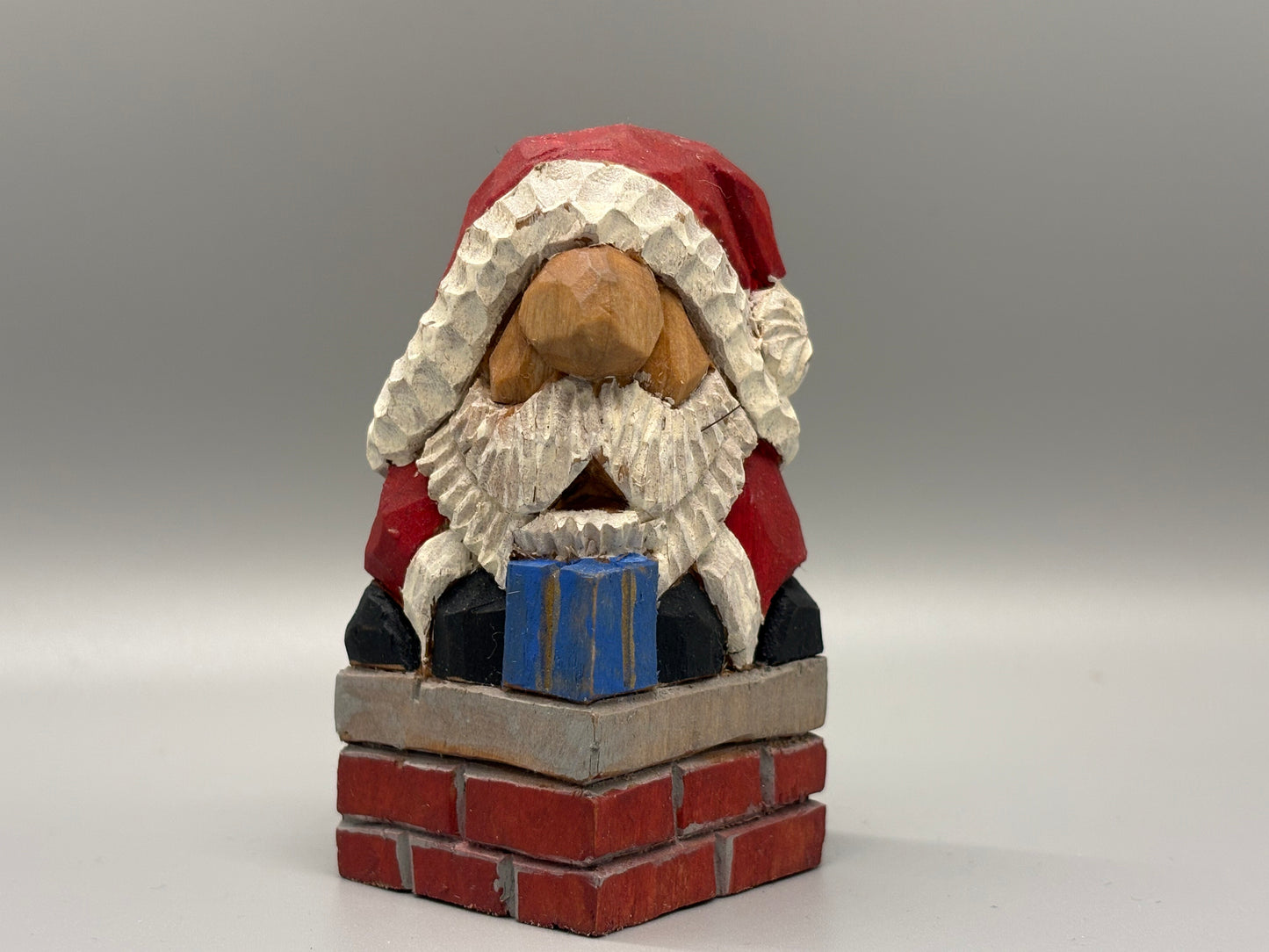 Wood Carving Santa (Copy)