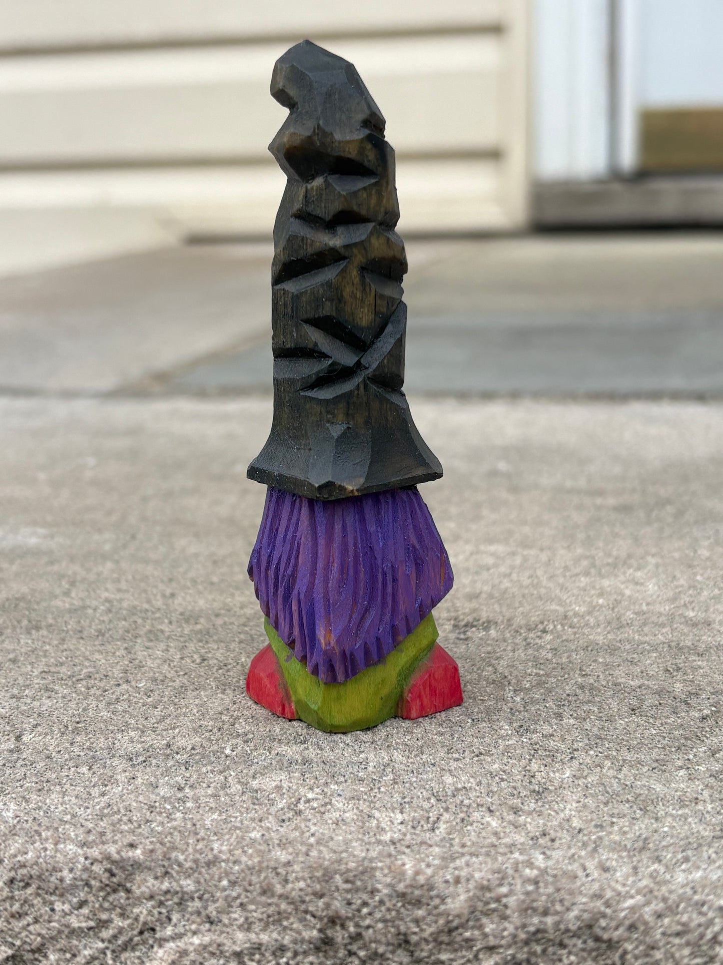 Wicked-themed gnome